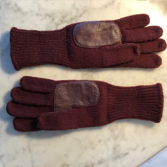 AIGNER Stretch Faux Leather Knit Gloves - Picture 9 of 15